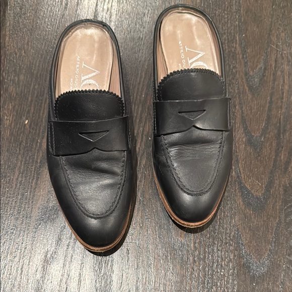 Agl Shoes - AGL Black Leather slide loafers